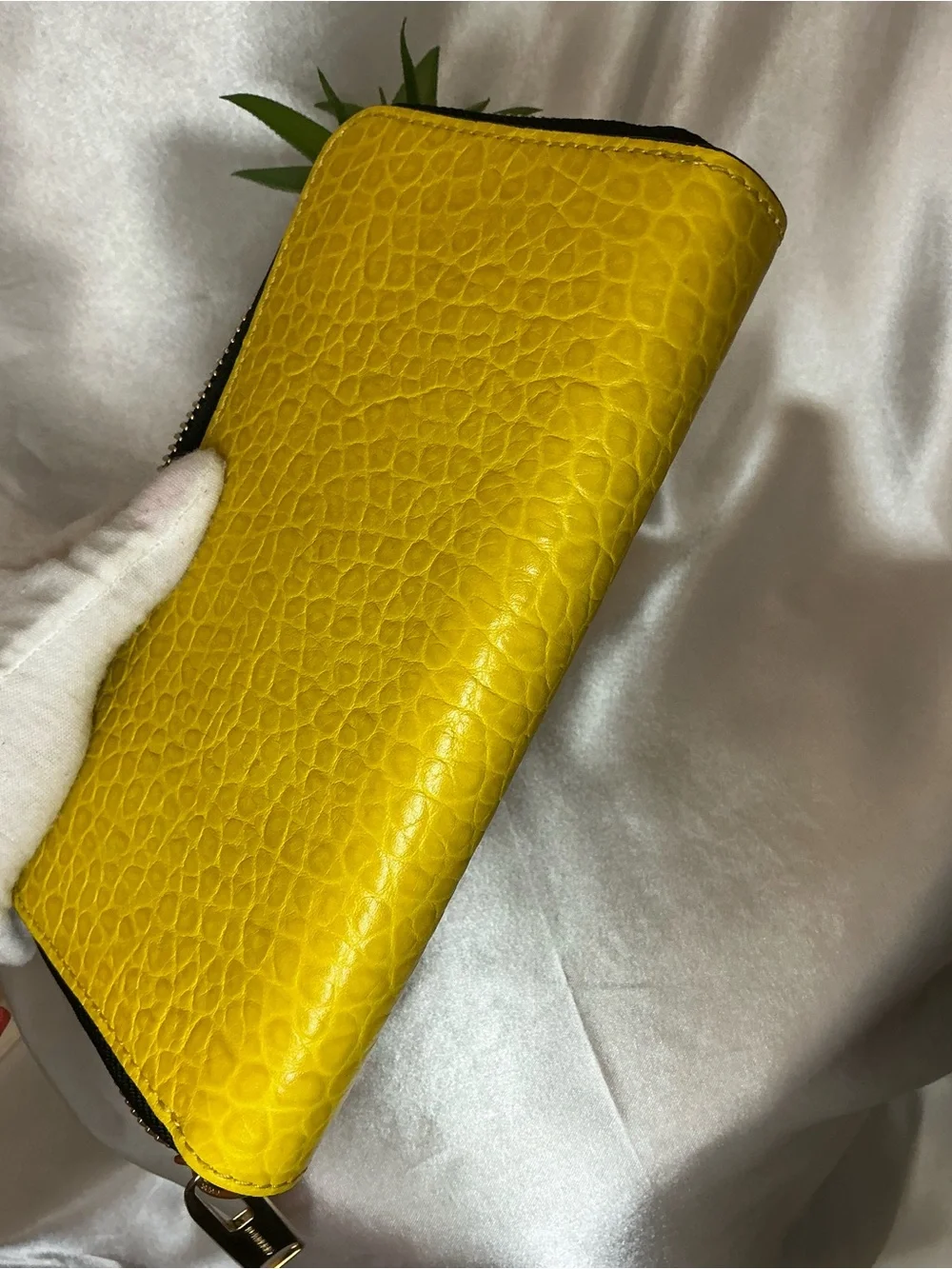 Preloved Burberry Yellow Pebble Leather Zip-Around Wallet Gold Hardware